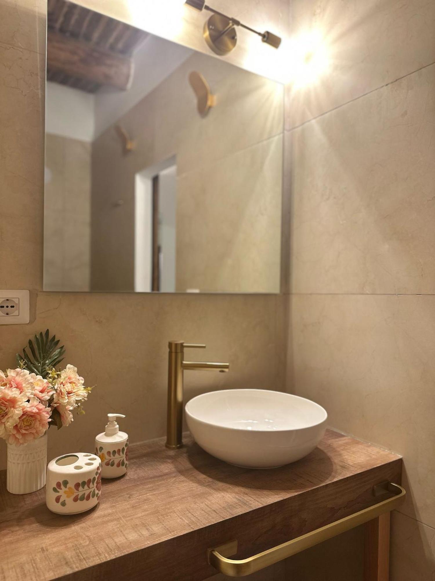 Ai 13 Gradoni Di Chiaia Bed and Breakfast Napoli Eksteriør billede